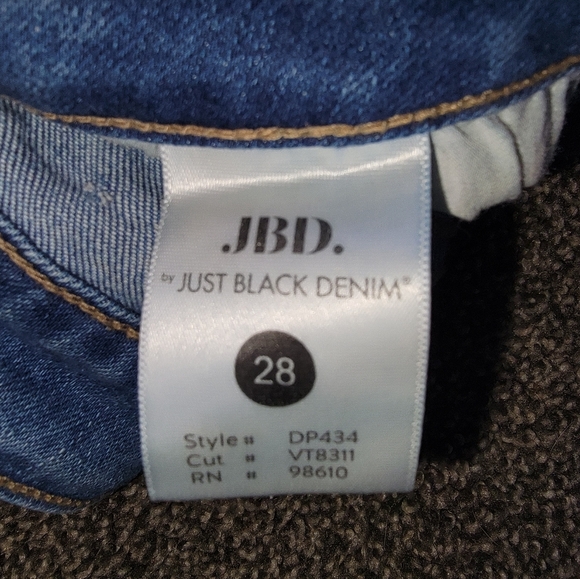 Just Black Distressed Blue Ankle Jeans - Picture 3 of 3